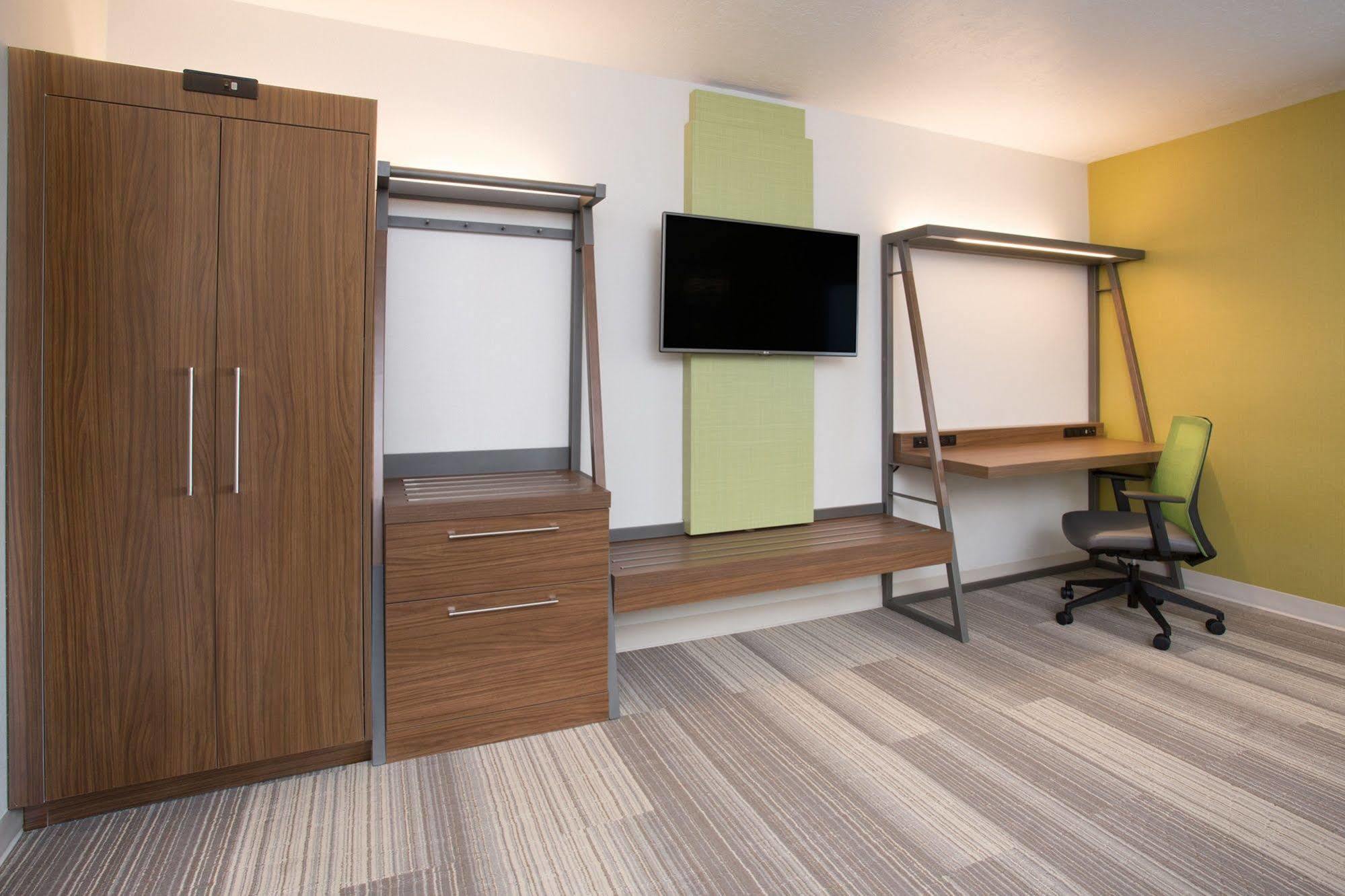 Holiday Inn Express & Suites - Cincinnati Ne - Red Bank Road By Ihg Extérieur photo