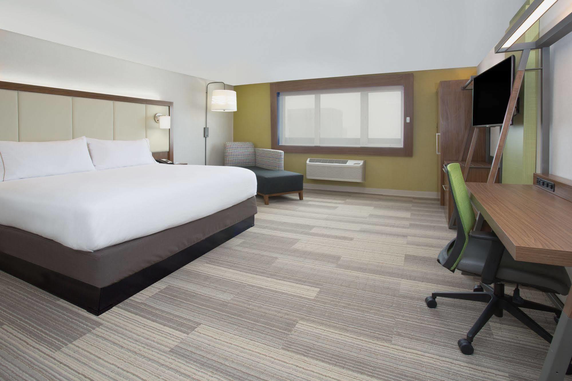 Holiday Inn Express & Suites - Cincinnati Ne - Red Bank Road By Ihg Extérieur photo
